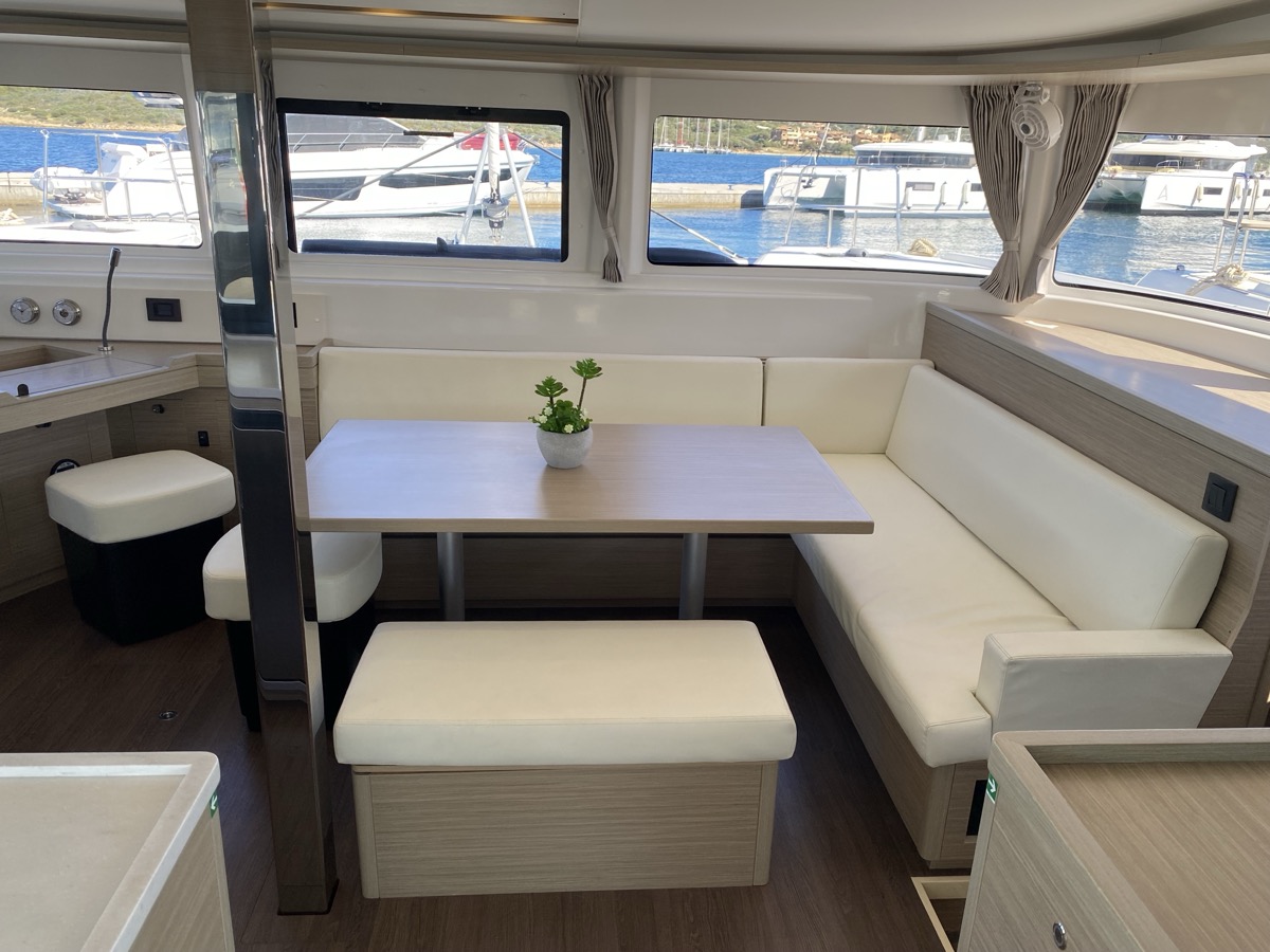 Lagoon 46 — photo 29