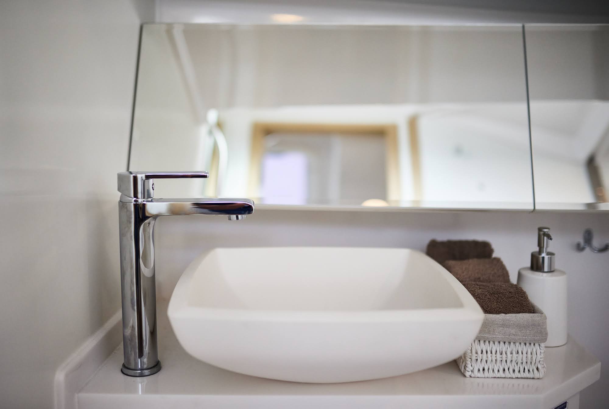 Maxus 35 (see with our base extra options availability as Air Conditioned) — photo 171