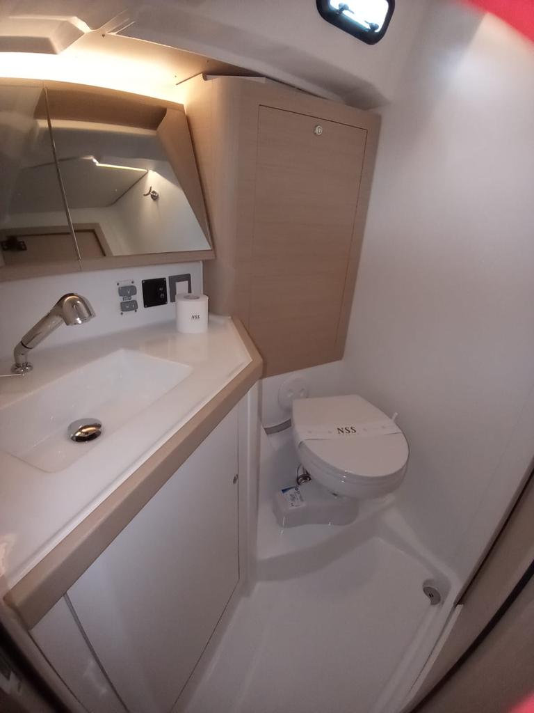 Oceanis 46.1 (4 cab) — photo 9