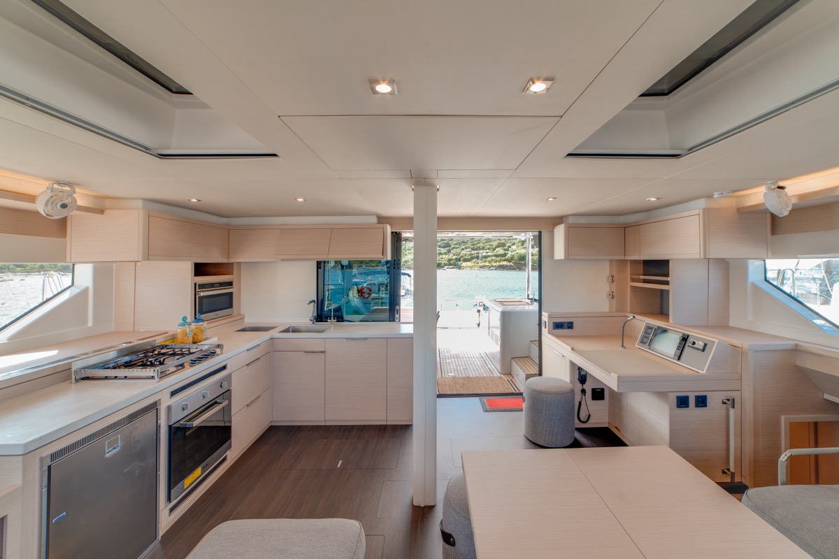 Lagoon 55 — photo 25