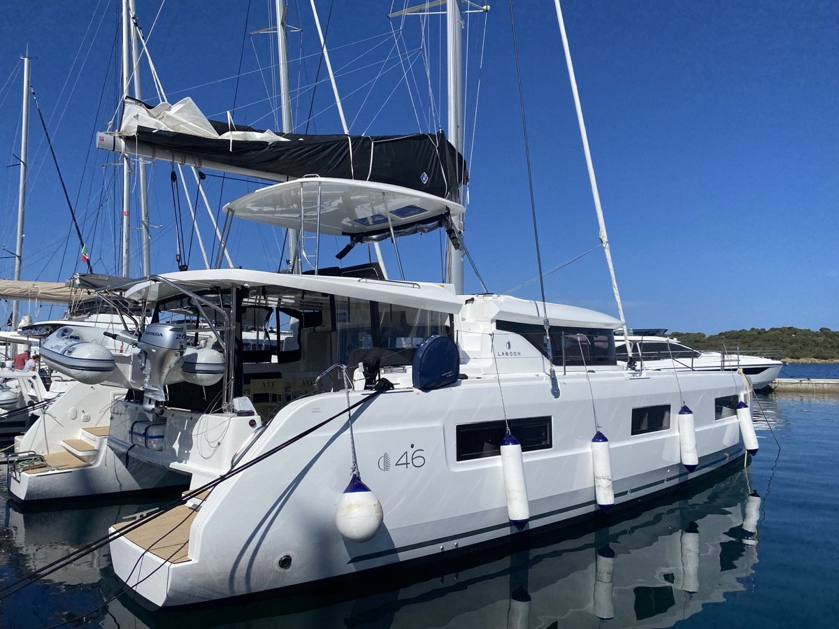 Lagoon 46 — photo 25