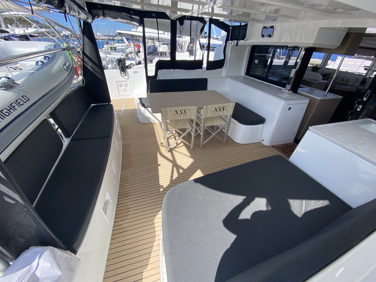 Lagoon 46 — photo 16