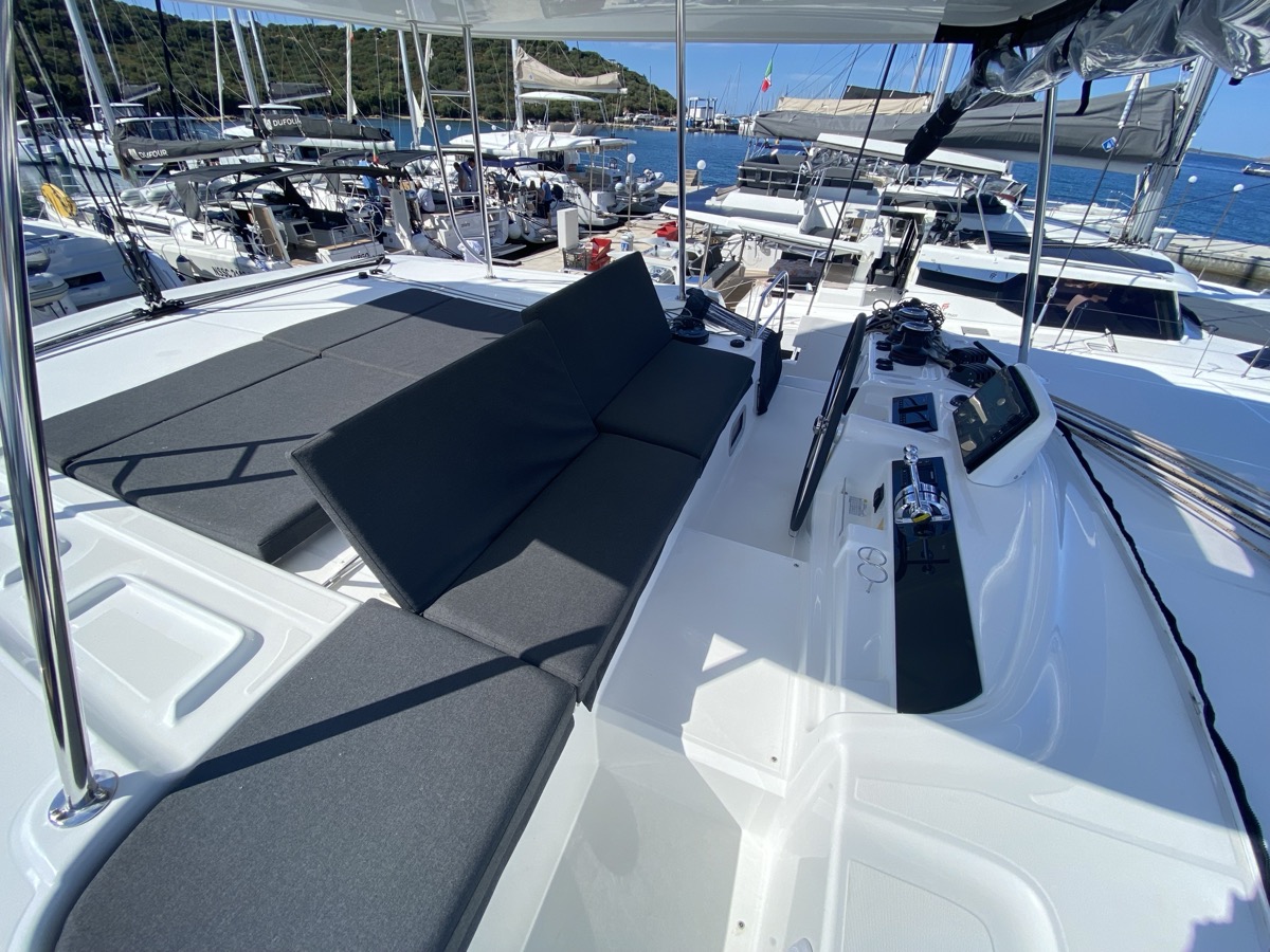 Lagoon 46 — photo 15