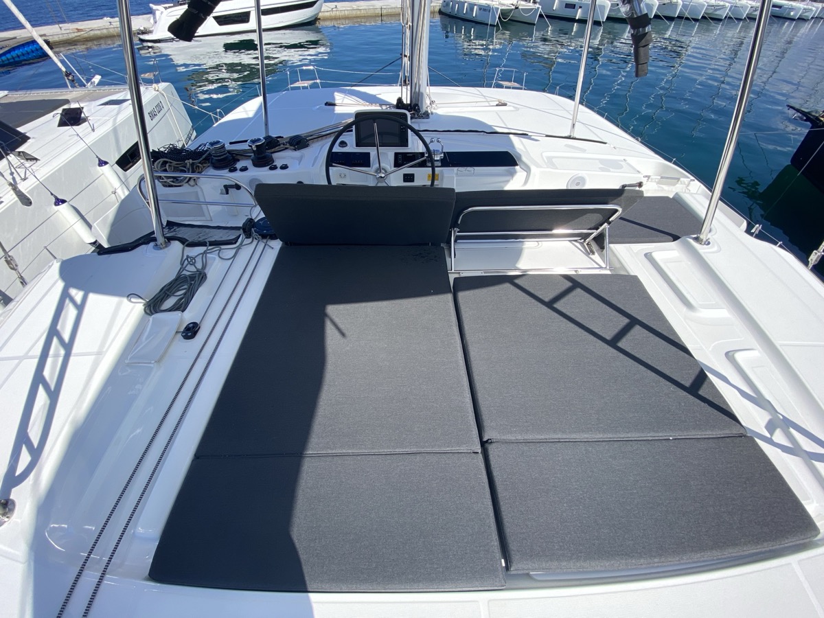 Lagoon 46 — photo 23