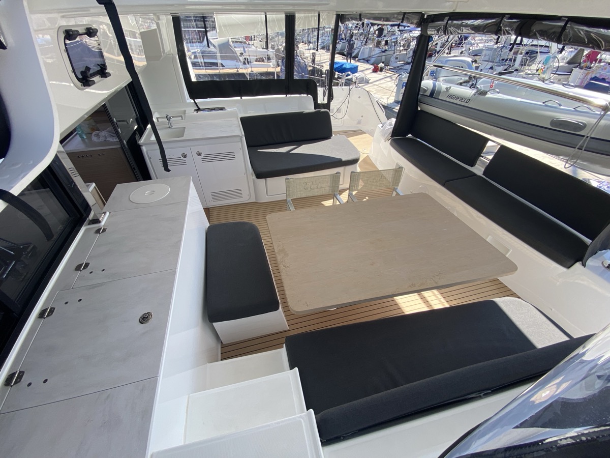 Lagoon 46 — photo 22