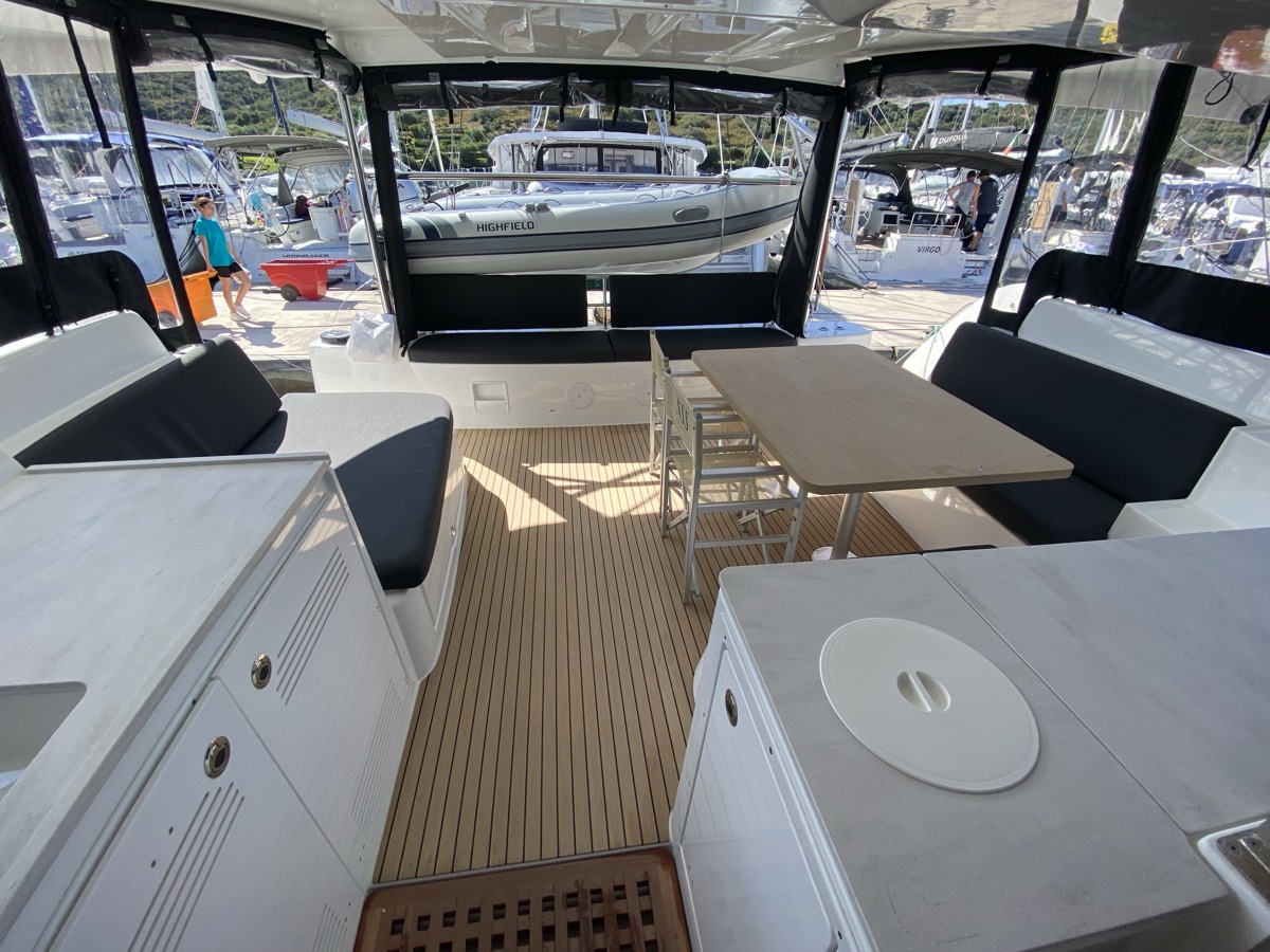 Lagoon 46 — photo 14
