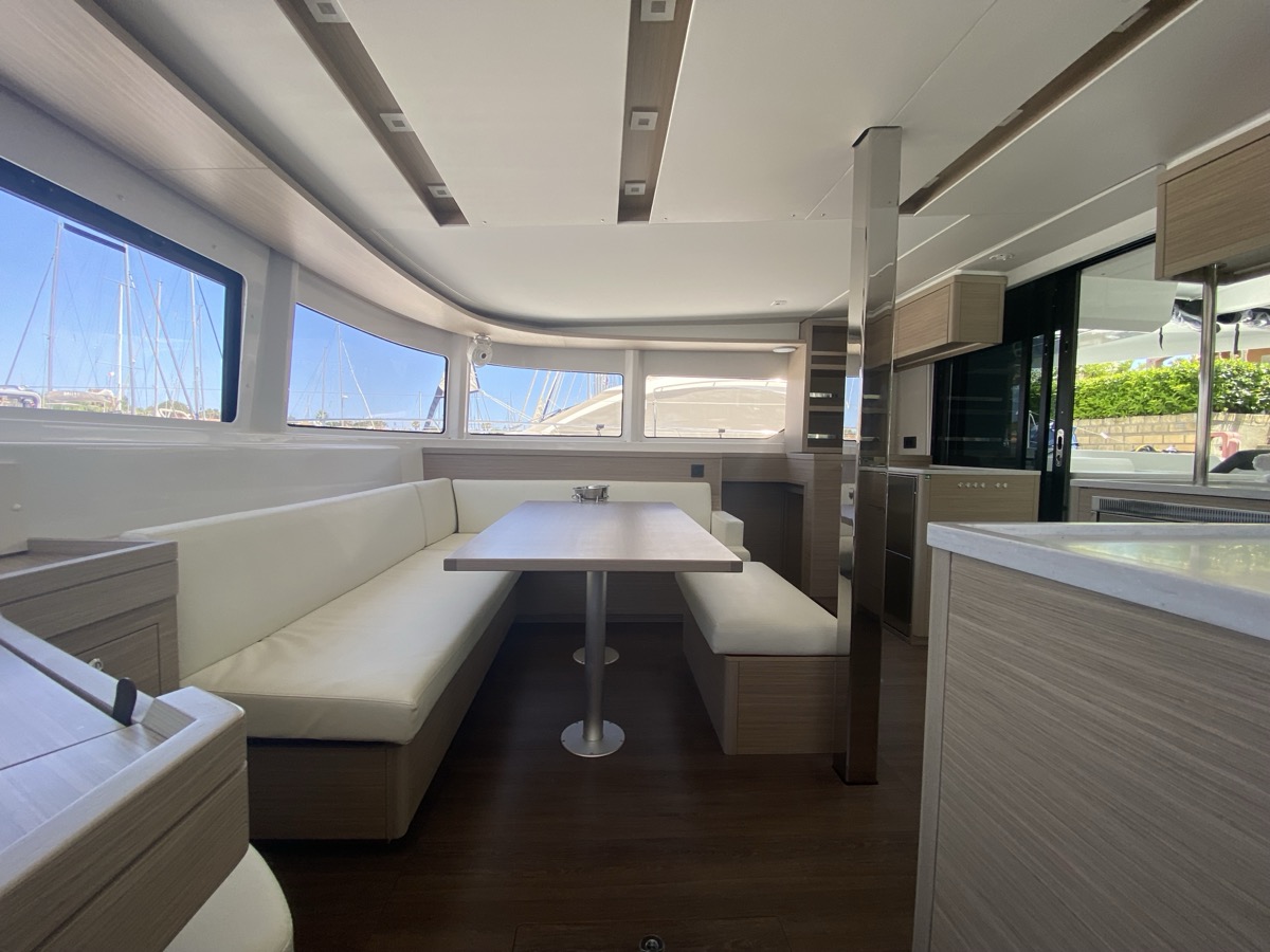 Lagoon 46 — photo 16