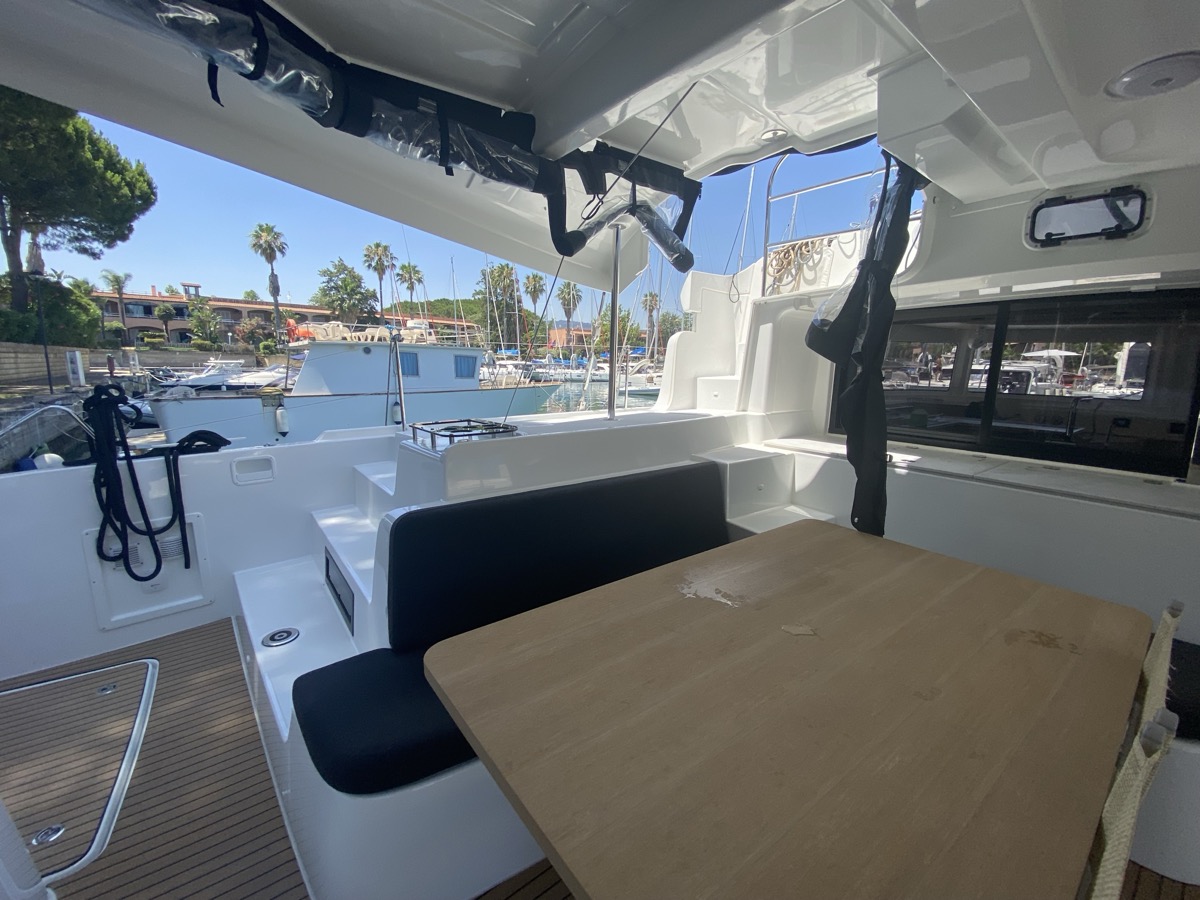Lagoon 46 — photo 10