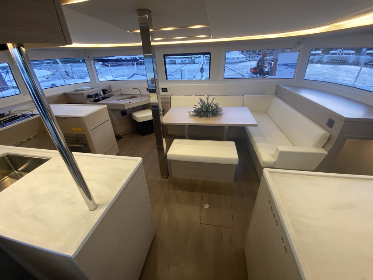Lagoon 46 — photo 28