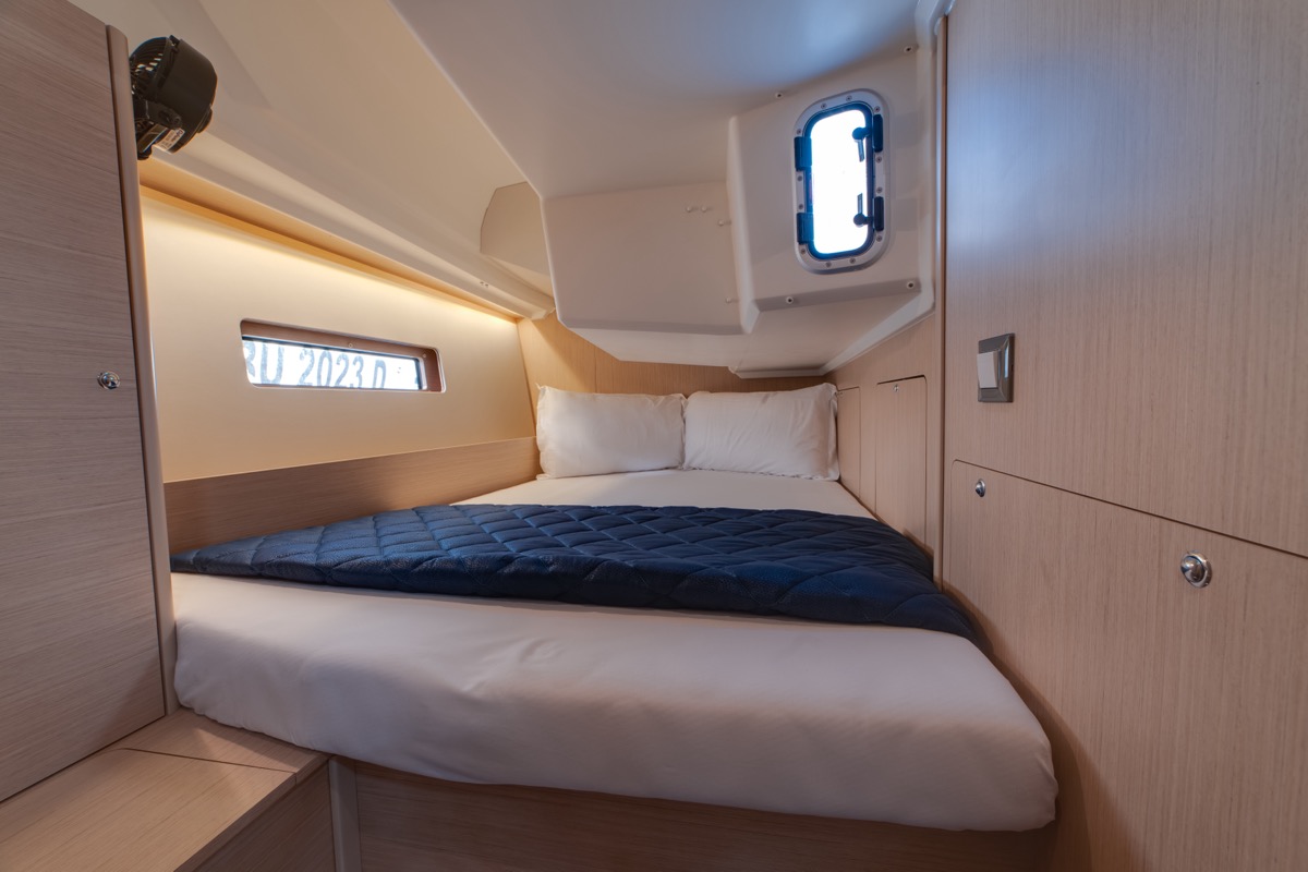 Oceanis 40.1 (3cab) — photo 11