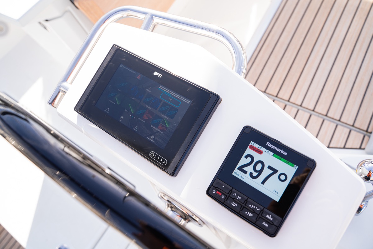 Oceanis 40.1 (3cab) — photo 26