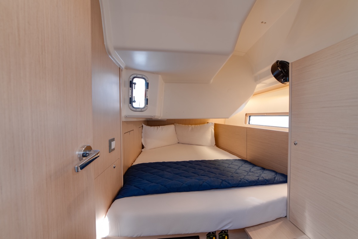 Oceanis 40.1 (3cab) — photo 29