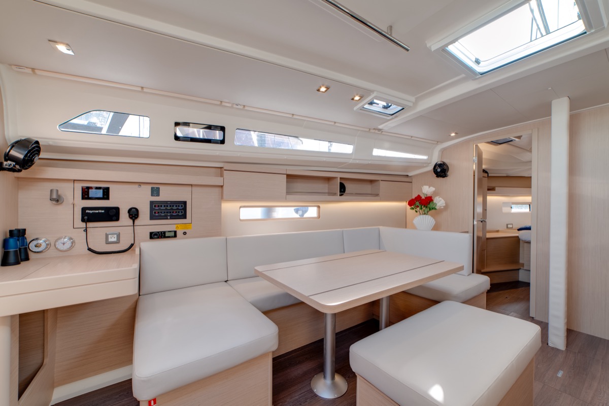 Oceanis 40.1 (3cab) — photo 25