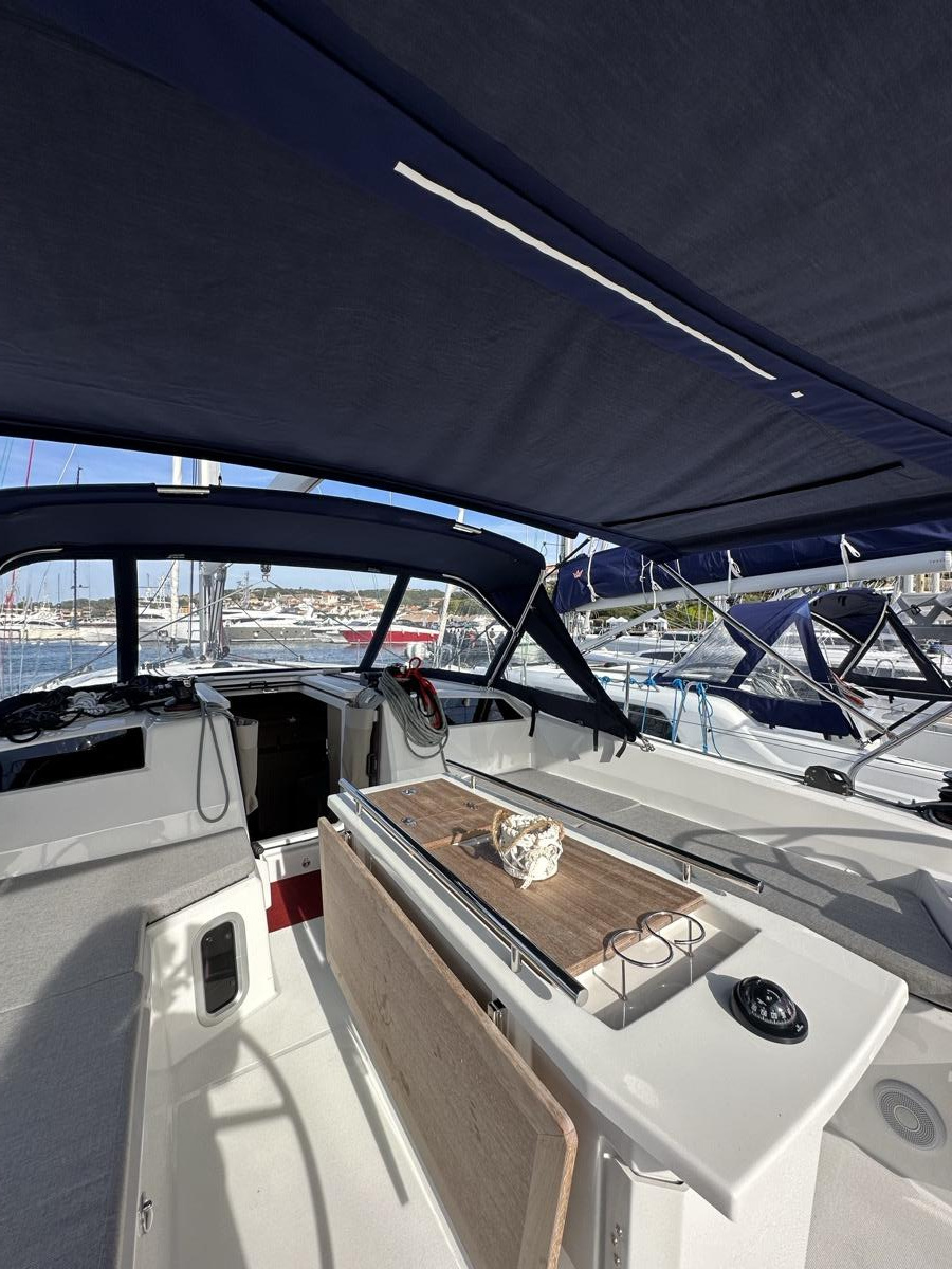 Oceanis 40.1 (3cab) — photo 11