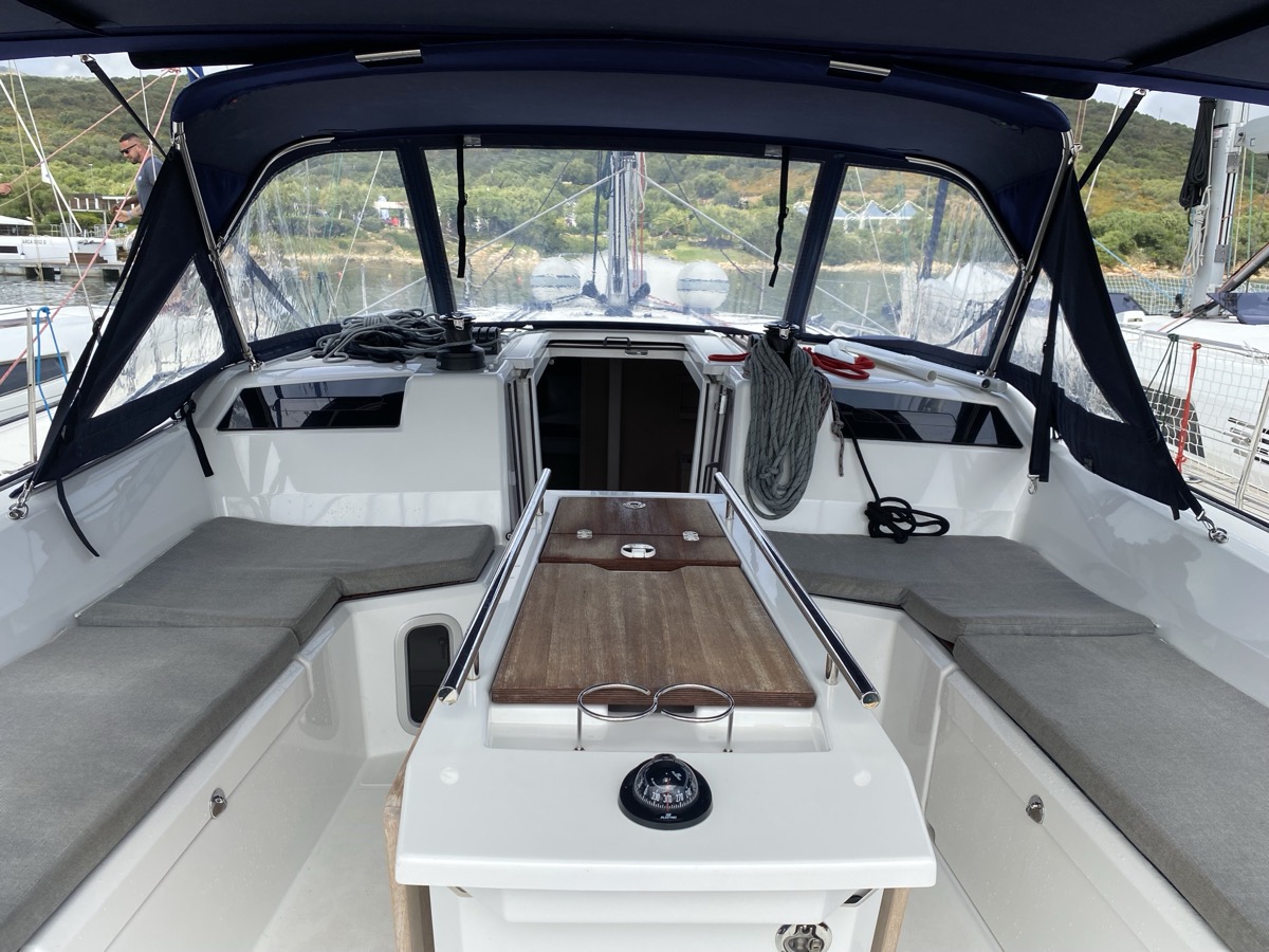 Oceanis 40.1 (3cab) — photo 13