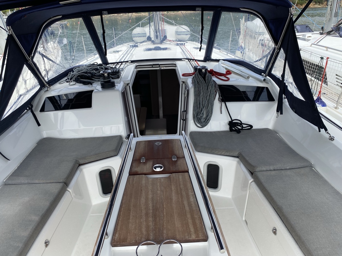Oceanis 40.1 (3cab) — photo 23