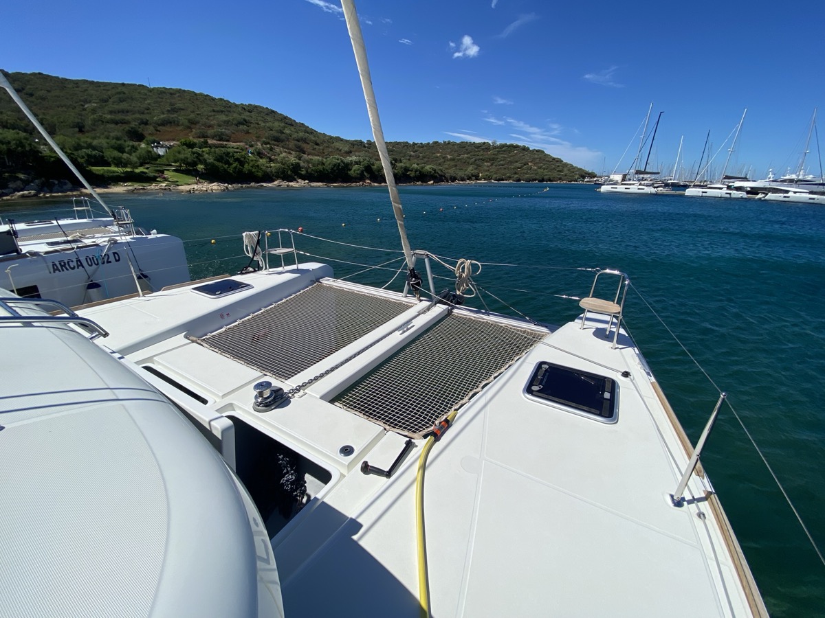 Lagoon 40 — photo 26