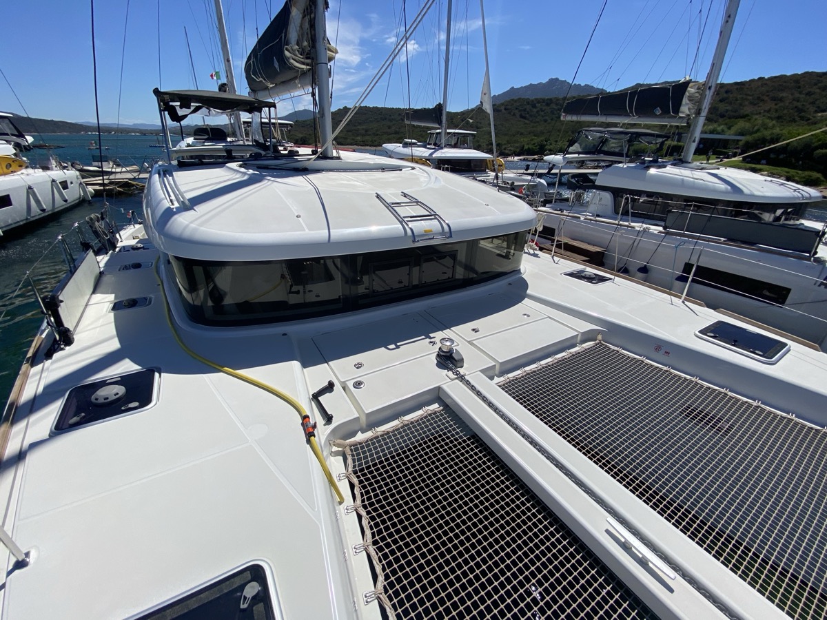 Lagoon 40 — photo 12