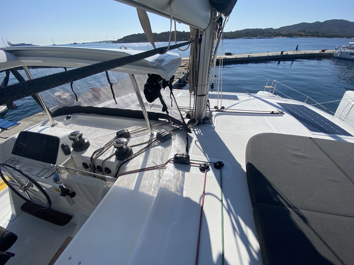 Lagoon 42 — photo 27