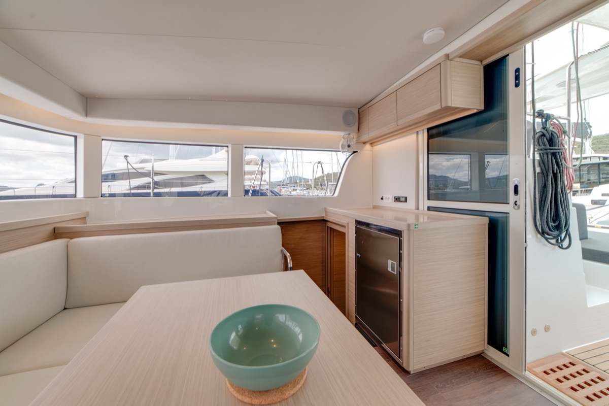 Lagoon 40 — photo 18