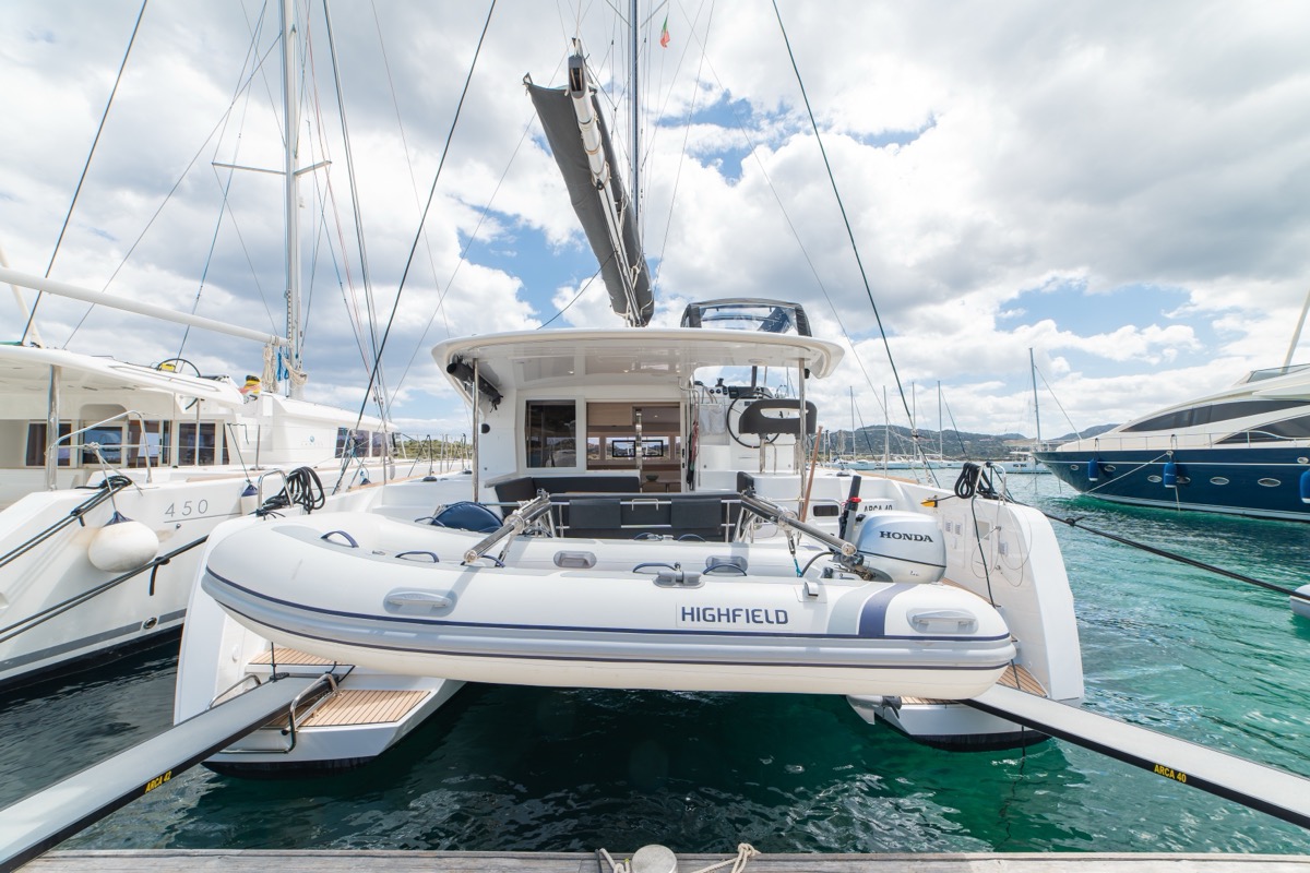 Lagoon 40 — photo 32