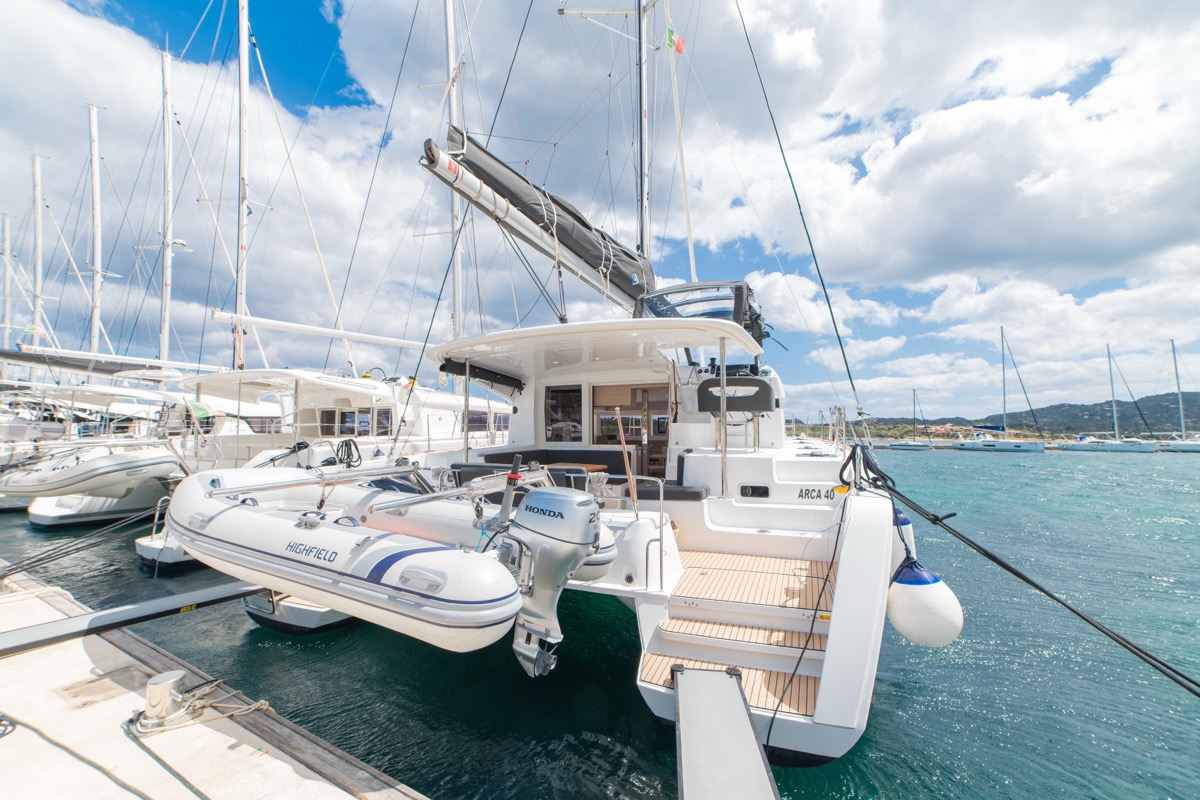 Lagoon 40 — photo 7