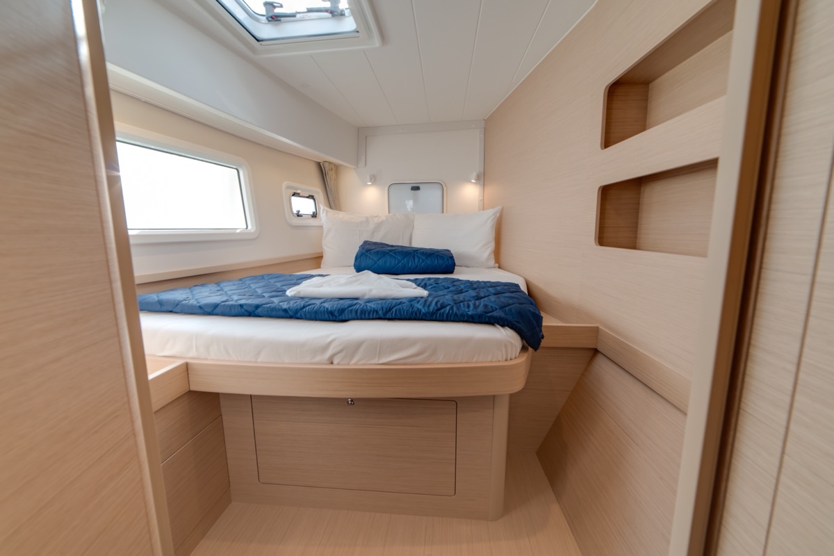 Lagoon 42 (3 cab) — photo 50