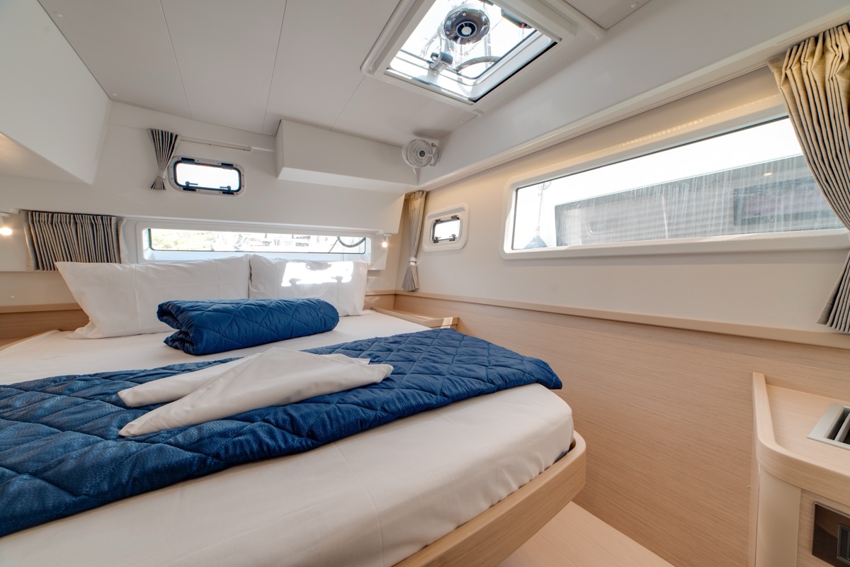 Lagoon 42 (3 cab) — photo 59