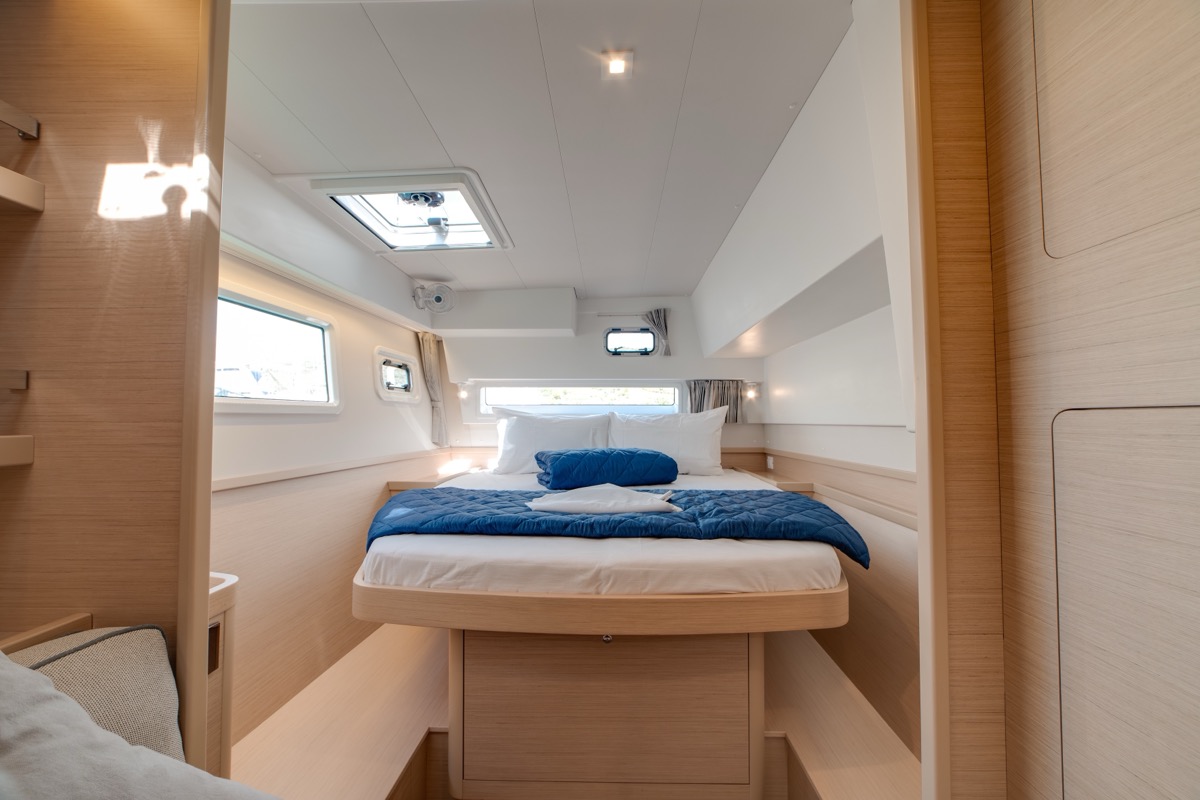 Lagoon 42 (3 cab) — photo 41
