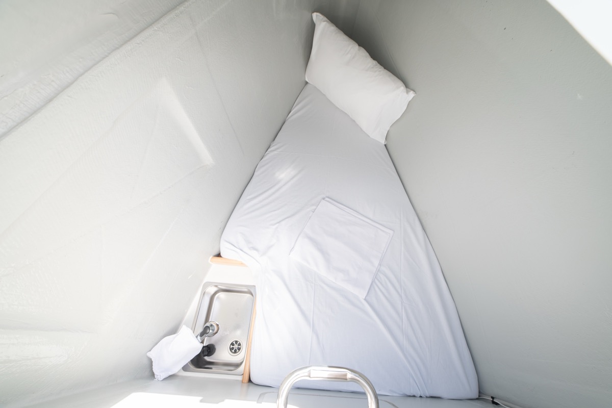 Lagoon 42 (3 cab) — photo 35