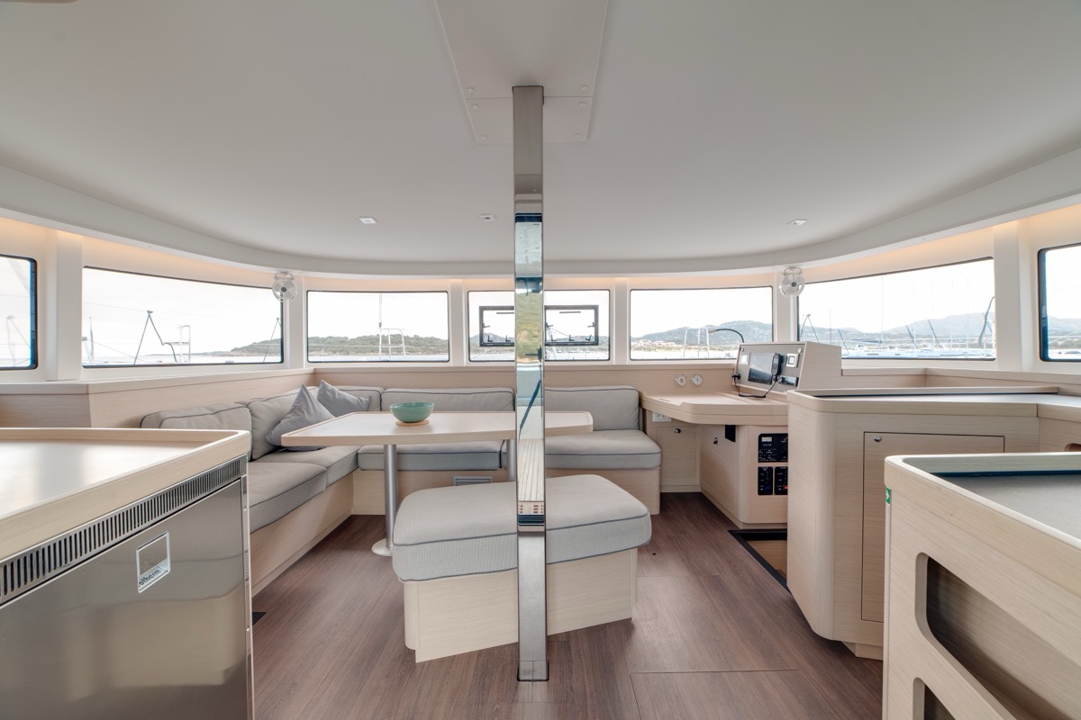 Lagoon 42 (3 cab) — photo 27
