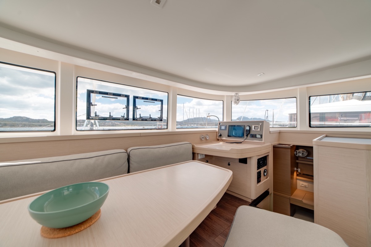Lagoon 42 (3 cab) — photo 26