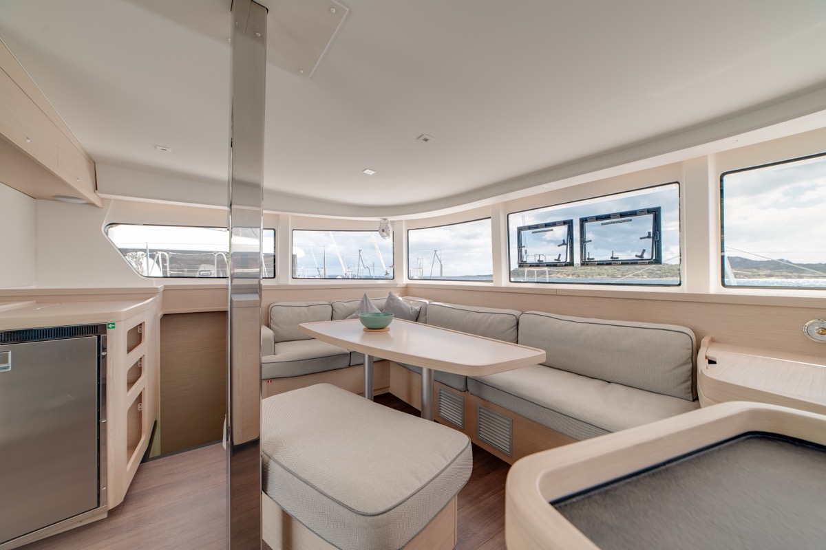 Lagoon 42 (3 cab) — photo 24
