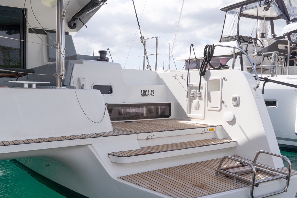 Lagoon 42 (3 cab) — photo 10
