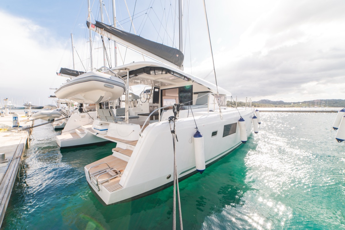 Lagoon 42 (3 cab) — photo 31