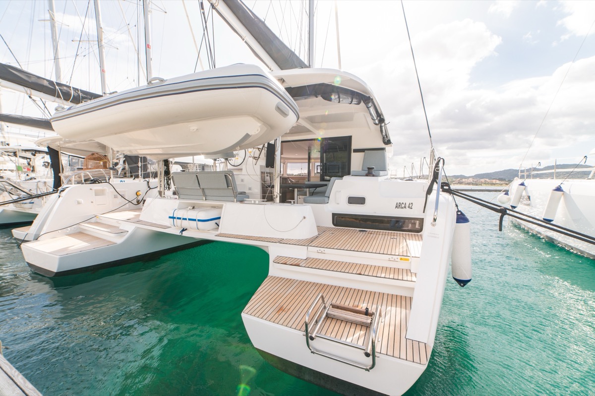 Lagoon 42 (3 cab) — photo 22