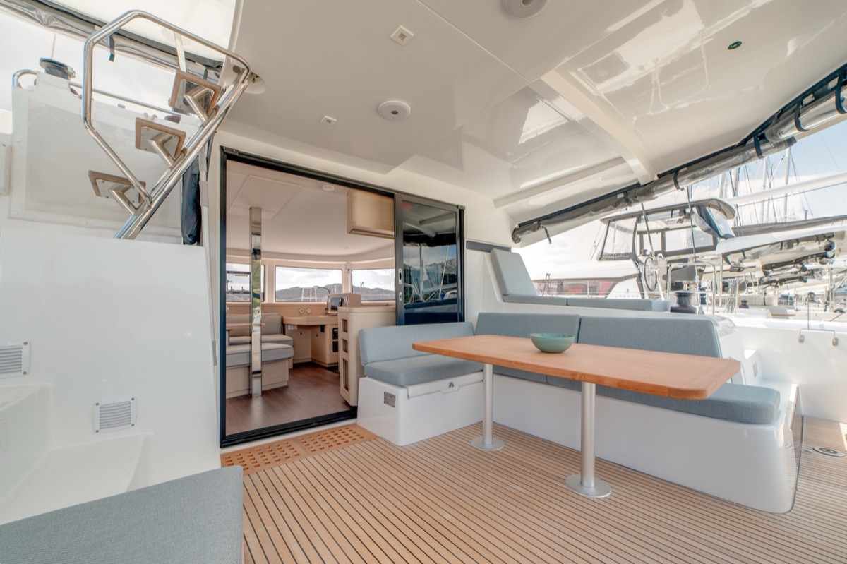 Lagoon 42 (3 cab) — photo 19