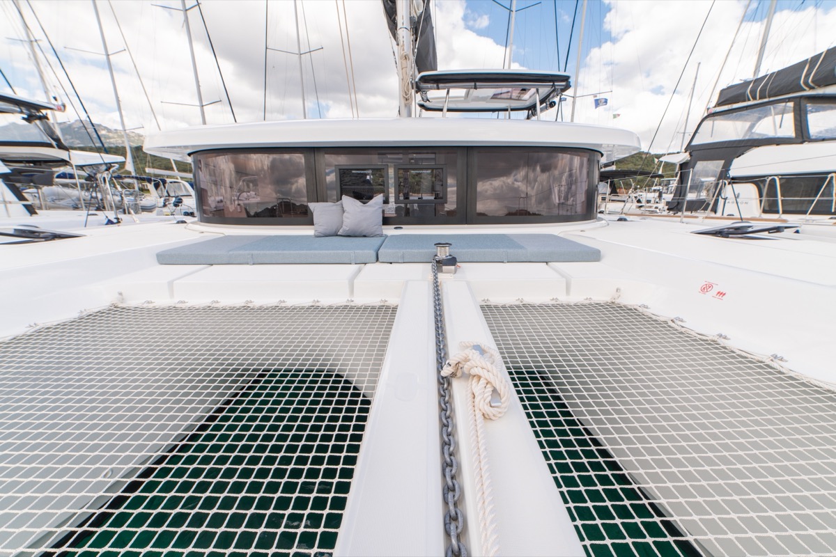 Lagoon 42 (3 cab) — photo 32