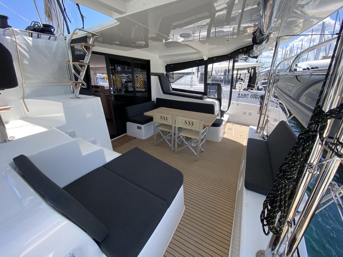 Lagoon 42 — photo 14