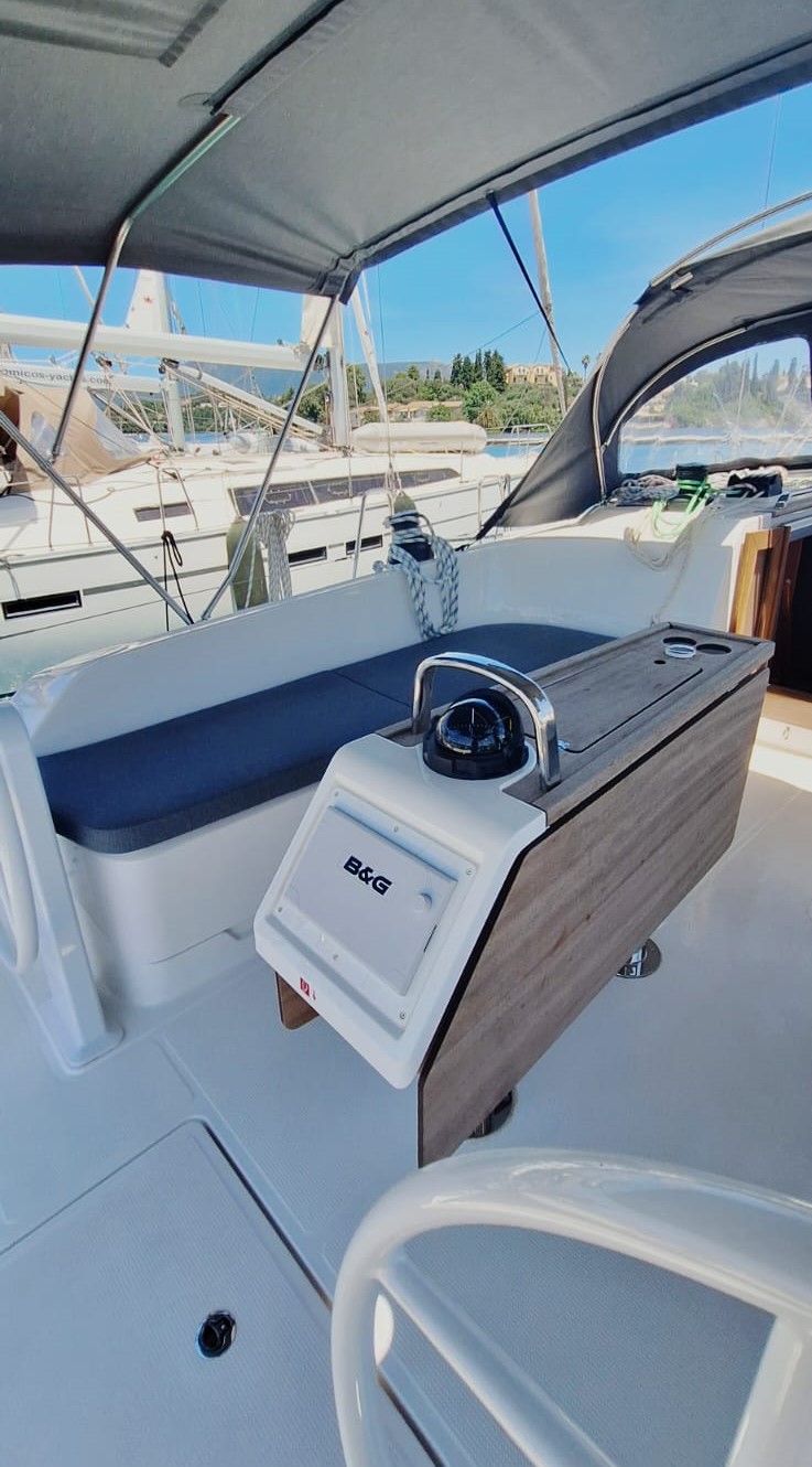 Bavaria Cruiser 46 — photo 9