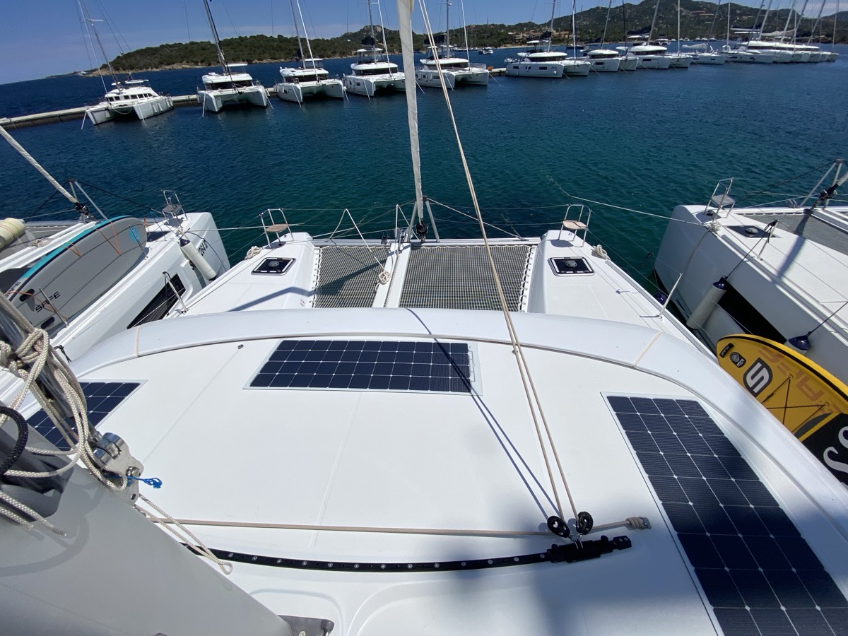Lagoon 42 — photo 15