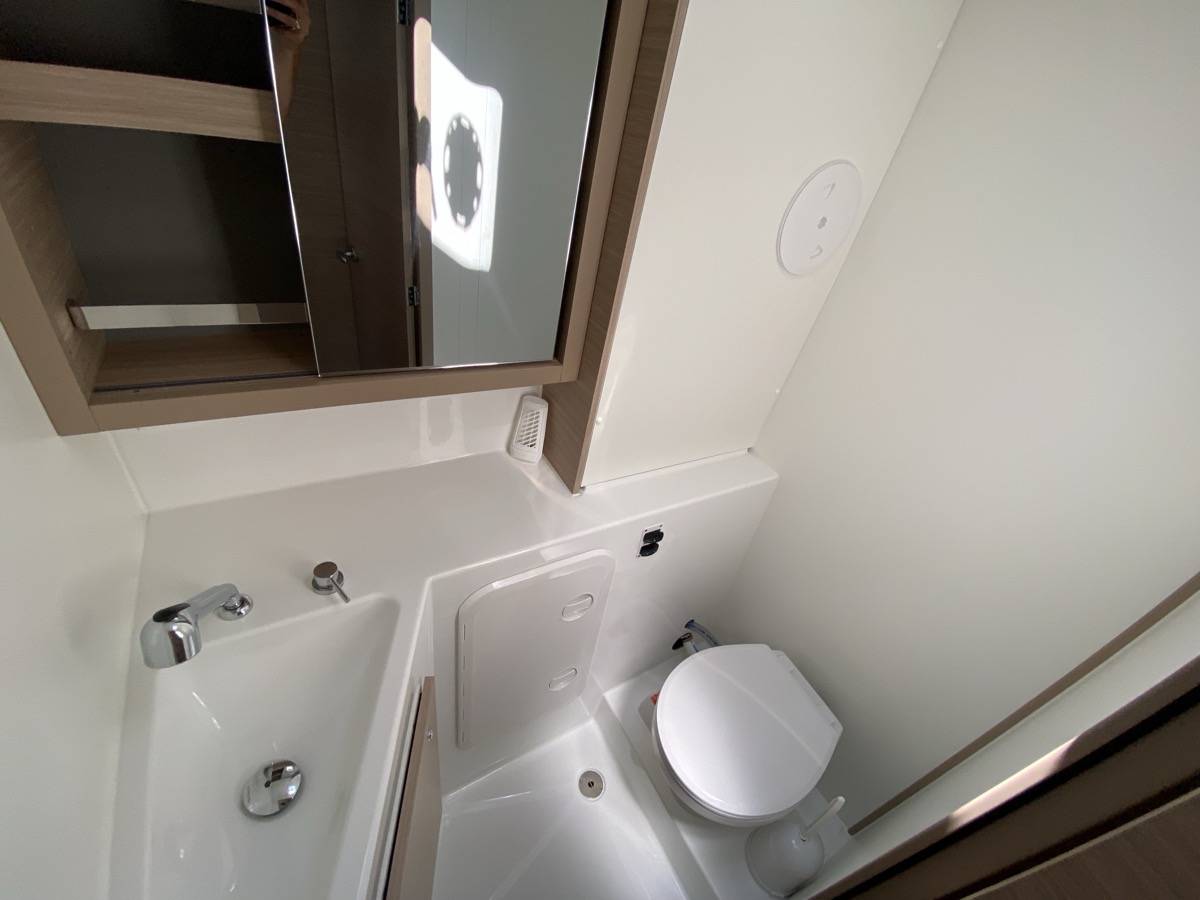 Lagoon 42 — photo 24