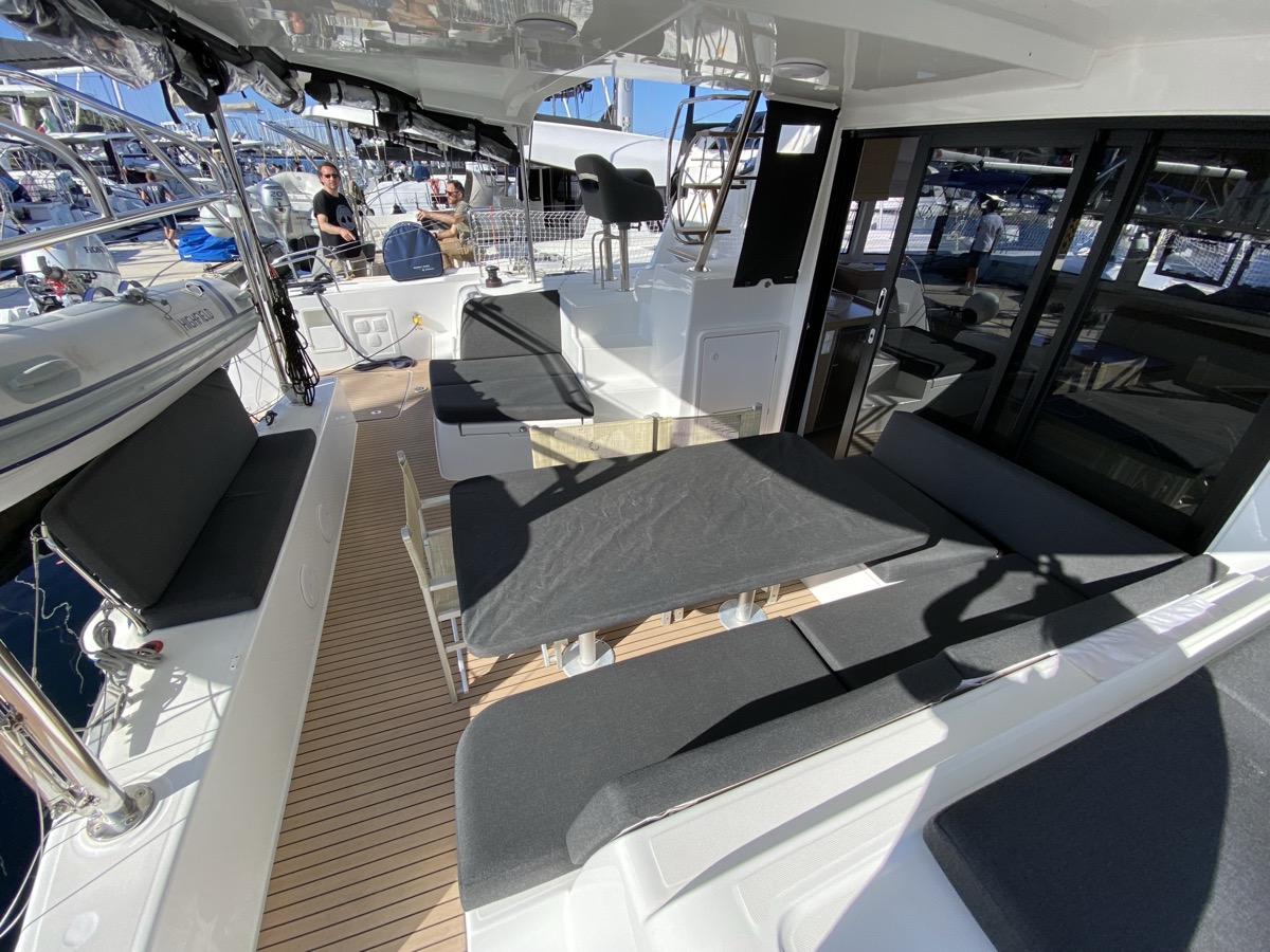 Lagoon 42 — photo 24