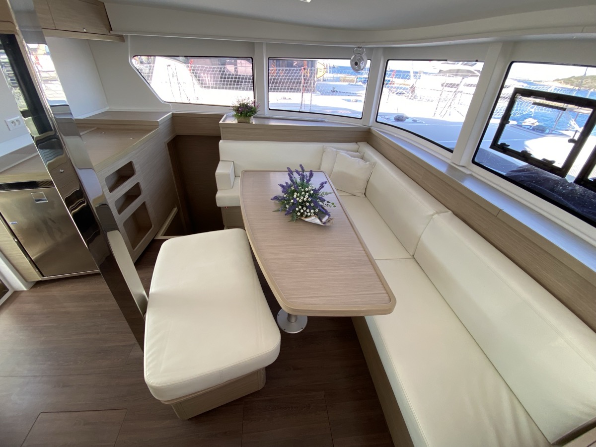 Lagoon 42 — photo 22