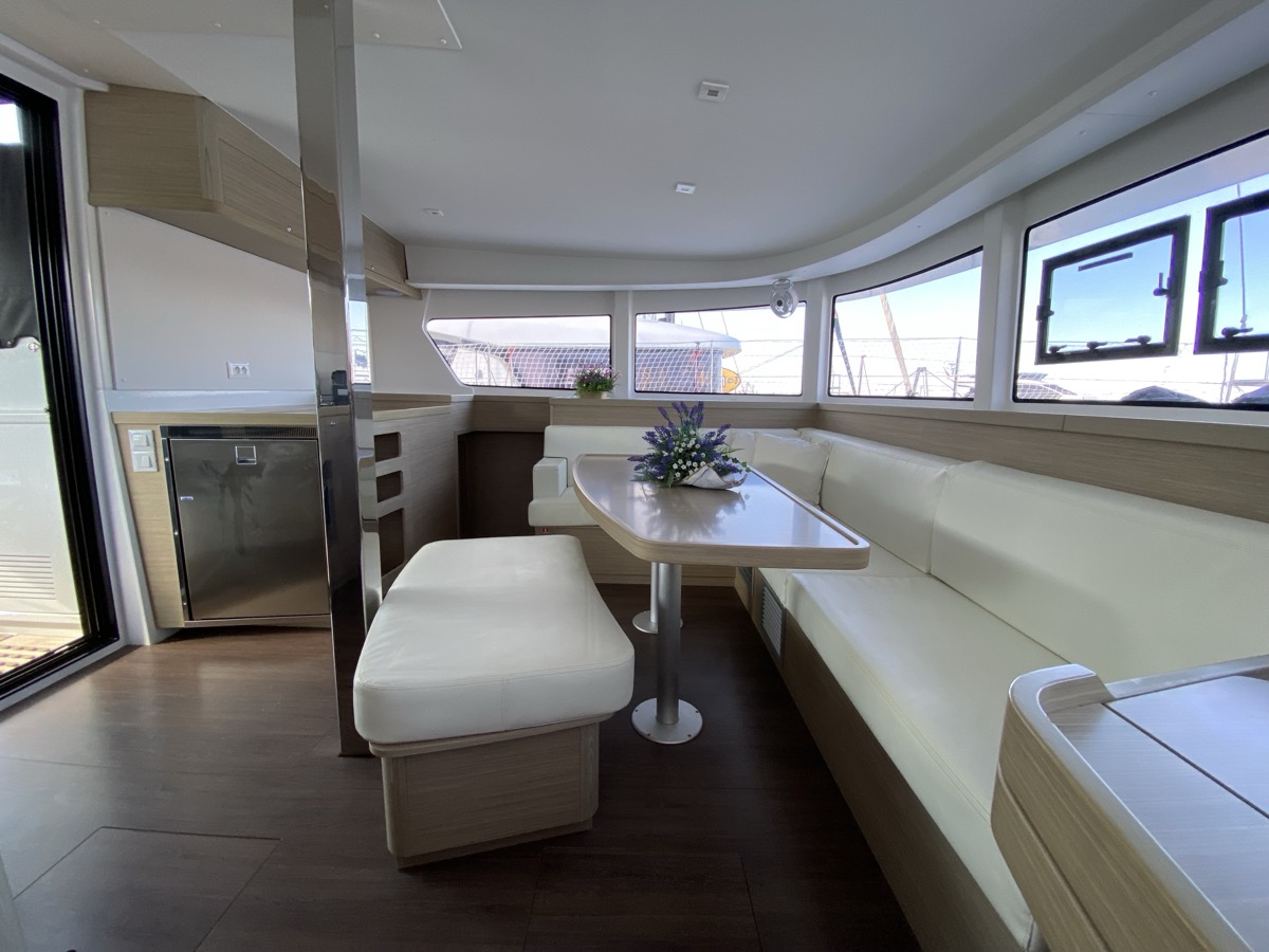 Lagoon 42 — photo 16