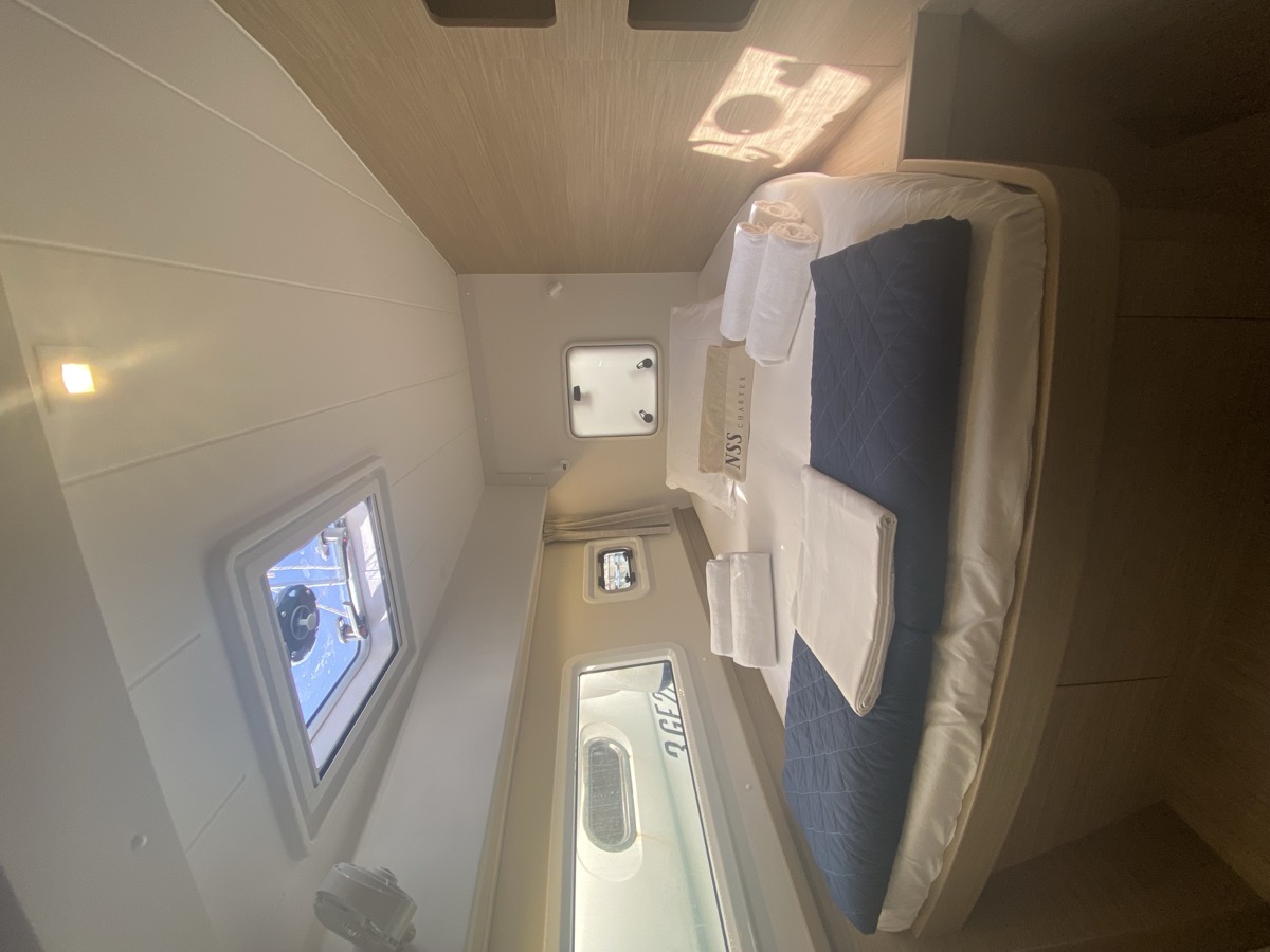Lagoon 42 — photo 21