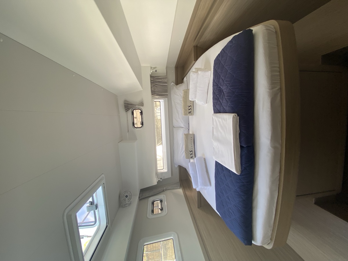 Lagoon 42 — photo 12