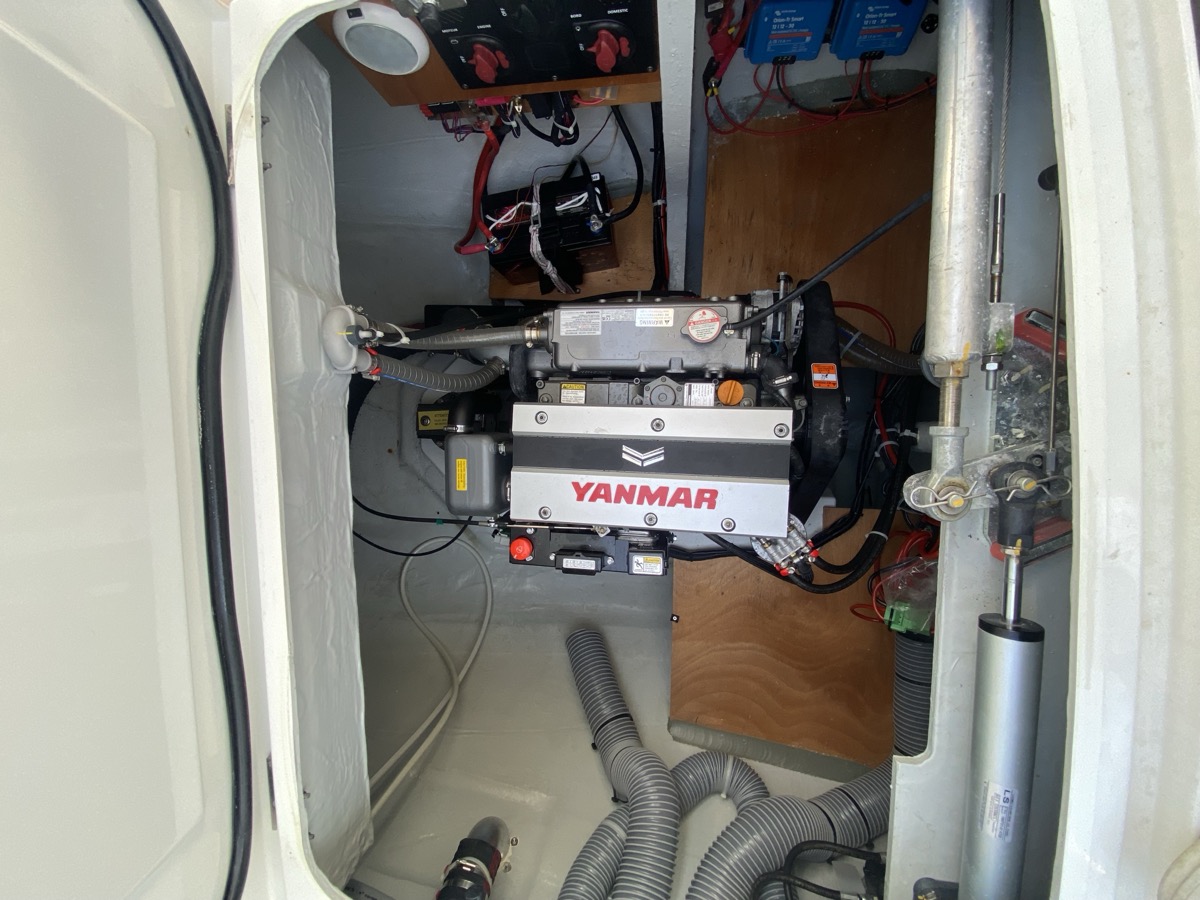 Lagoon 42 — photo 25