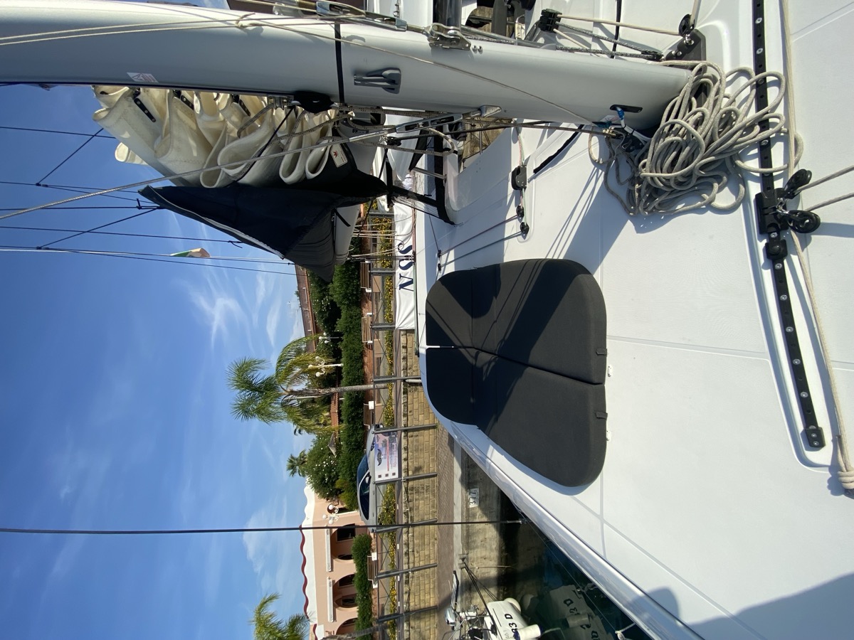 Lagoon 42 — photo 27