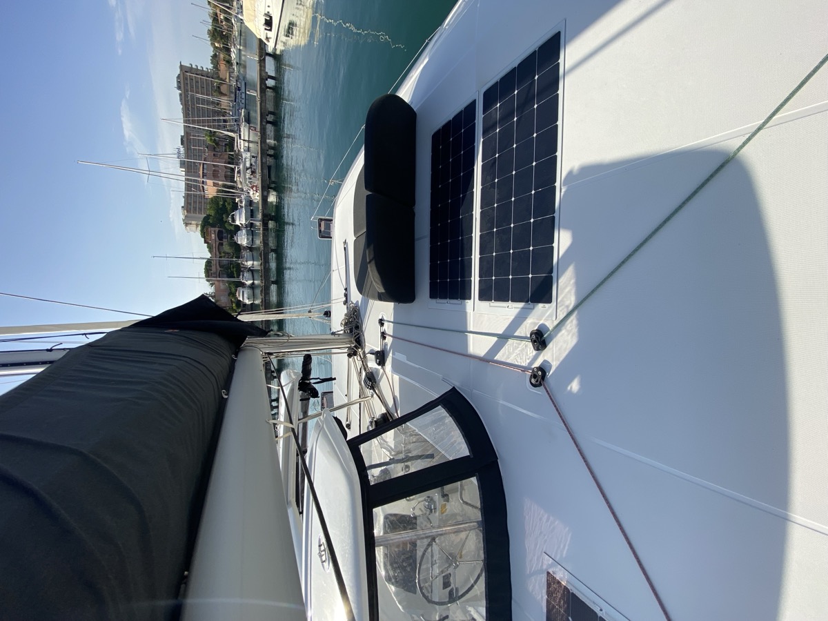 Lagoon 42 — photo 20